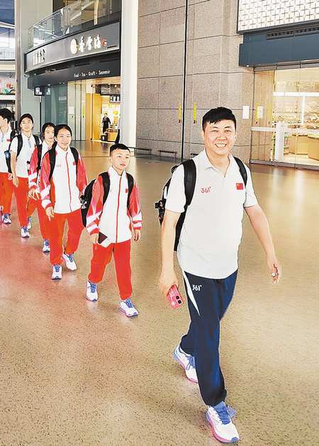 在多项国际, 教授跳绳技 在多项国际, 教授跳绳技