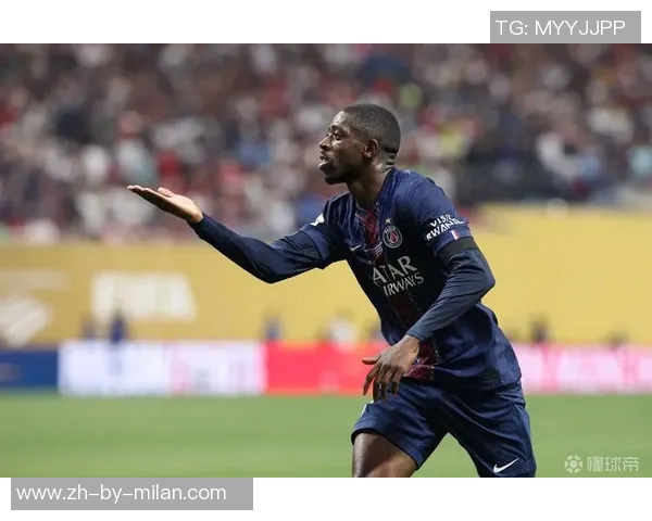 世界足坛身高最高的球员是谁揭秘他在场上的巨大优势与挑战